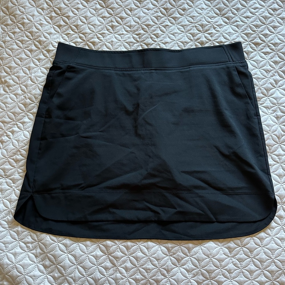 Skort with front and back pockets